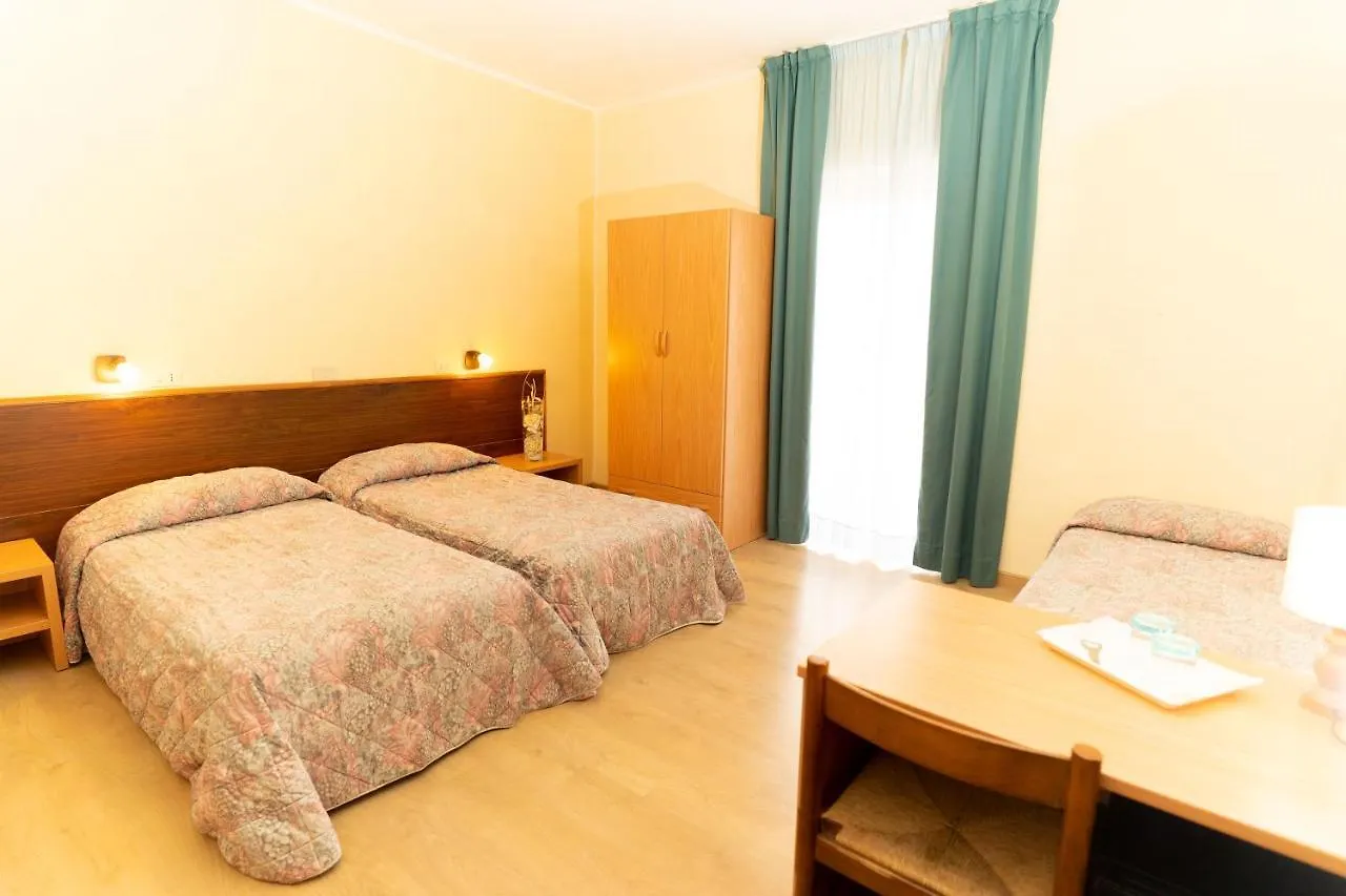 Hotel Gambrinus Abbadia San Salvator 3*,  Italy